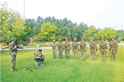 Bảo đảm sức khỏe bộ đội trong thời tiết khắc nghiệt mùa hè